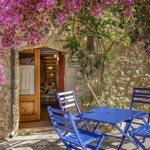 Casa Blava, hotel v destinaci Orriols