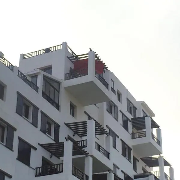 Magnifique Appartement à Cabo Negro, hotel in Cabo Negro