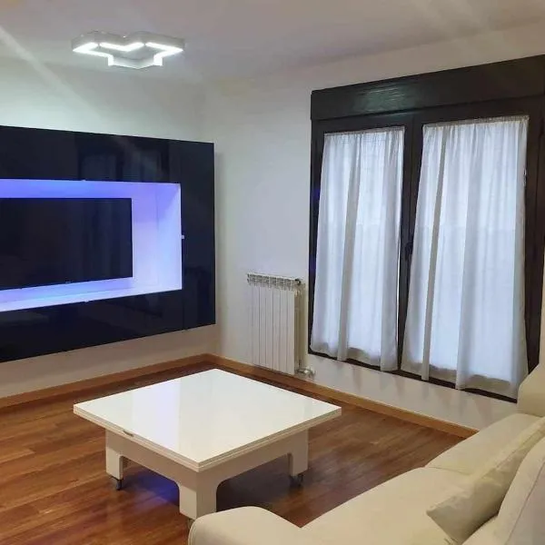 Centro aparcamiento gratuito al lado del pilar, hotel di Zaragoza