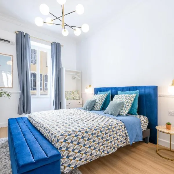 Nice Renting - FRANCE - Luxury Suite Palace Love Jacuzzi - Few meters from Sea, hotell i Nice