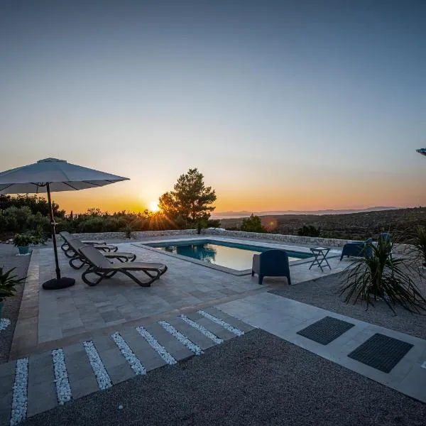 Holiday house DM, hotell sihtkohas Bobovišća