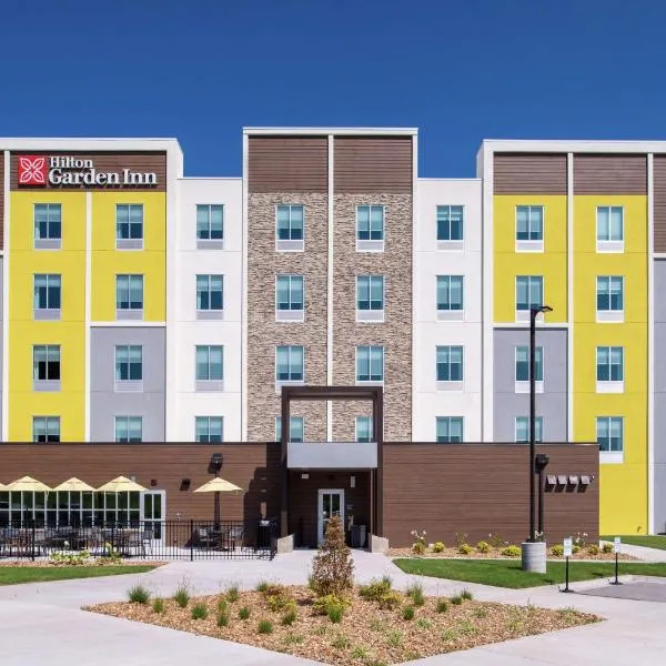 Hilton Garden Inn Kansas City Airport Mo، فندق في Tarrytown