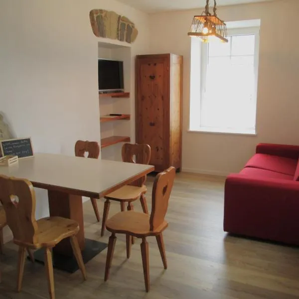 Casa Nonna Giovanna, hotell i Tesero