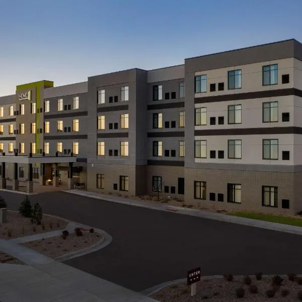 Home2 Suites By Hilton Denver Northfield, hotel in Rolla