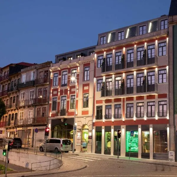 Se Catedral Hotel Porto, Tapestry Collection By Hilton, hotel v Portu