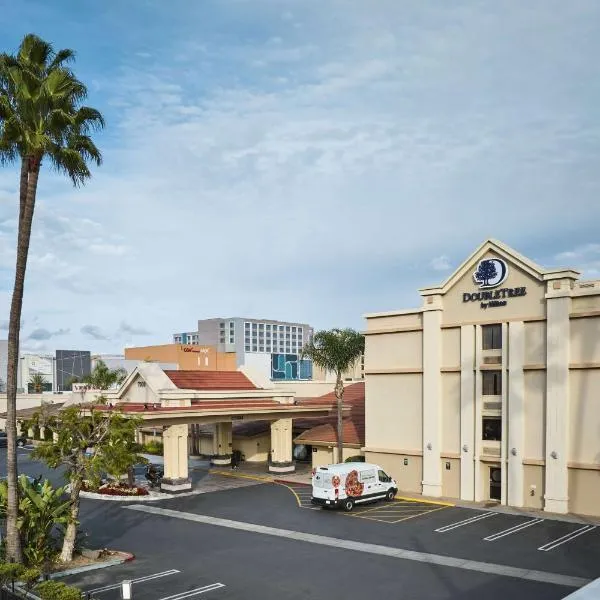 뷰에나파크에 위치한 호텔 Doubletree by Hilton Buena Park