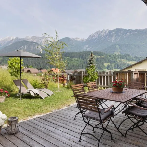 Ferienhäuser Gerhart, hotel v destinácii Haus im Ennstal