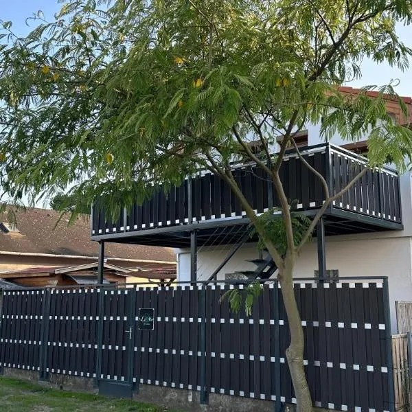 LiMo Apartman, hotel a Fonyód