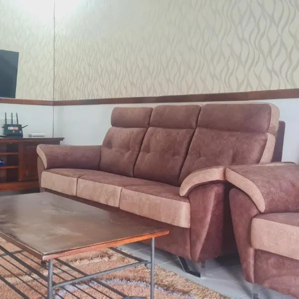 Anjung KLIA House 31 With Neflix, hotel v destinaci Banting