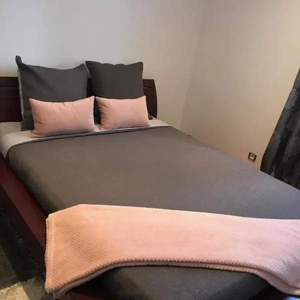 Nice Stay - La Noue, khách sạn ở Villeneuve-la-Garenne