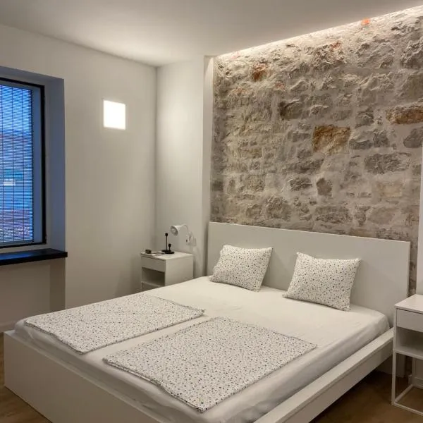 Sobe “Zavjetrina”, hotel v Murteri