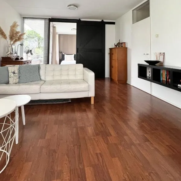 Center Appartement Apeldoorn, hotel v destinaci Apeldoorn