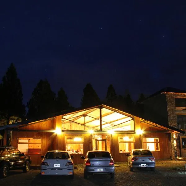 Paralelo 42° Lodge, hotel in El Maitén