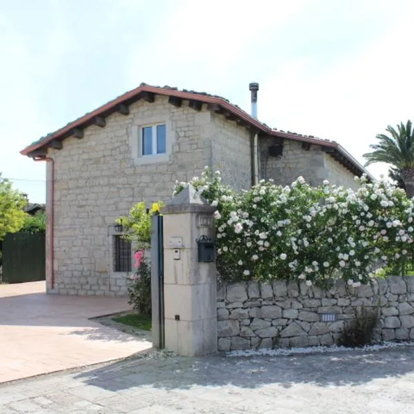 Appartamento Le Tre Palme, hotel v destinácii Frigintini