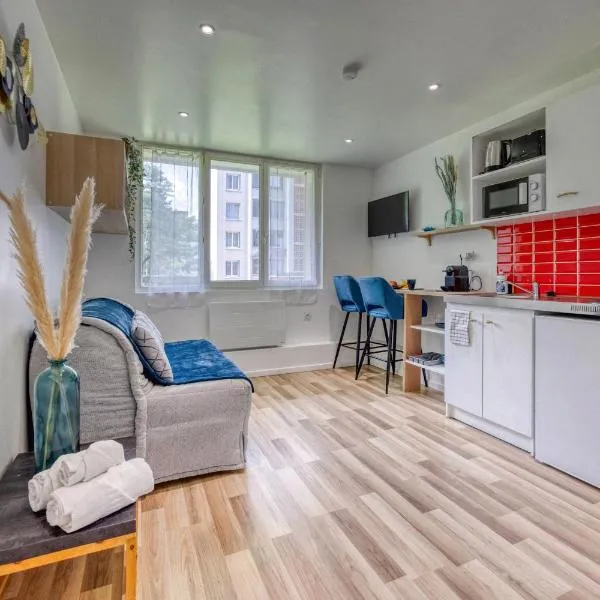 Le Taillefer 3 - Le Frenchi，位于Rhut的酒店