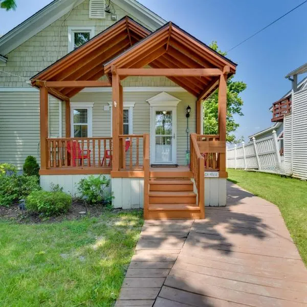 Turtle Cove Bay Beach House about 13 Mi to Buffalo!, hotel en Lake View