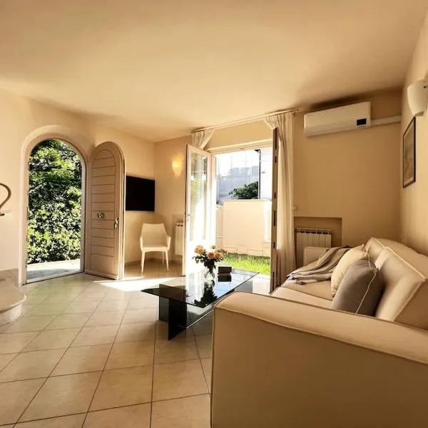 Villa Donati 6 camere in centro Forte dei Marmi，位于马尔米堡的酒店