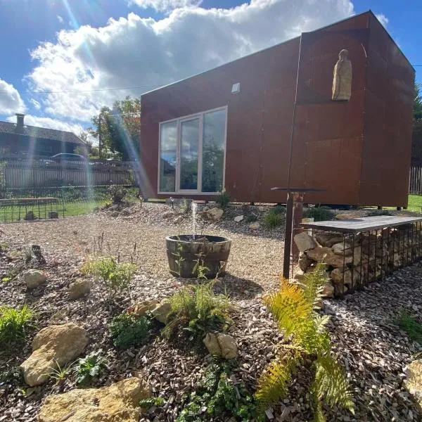 Tiny House 47, hotel in Egloffstein