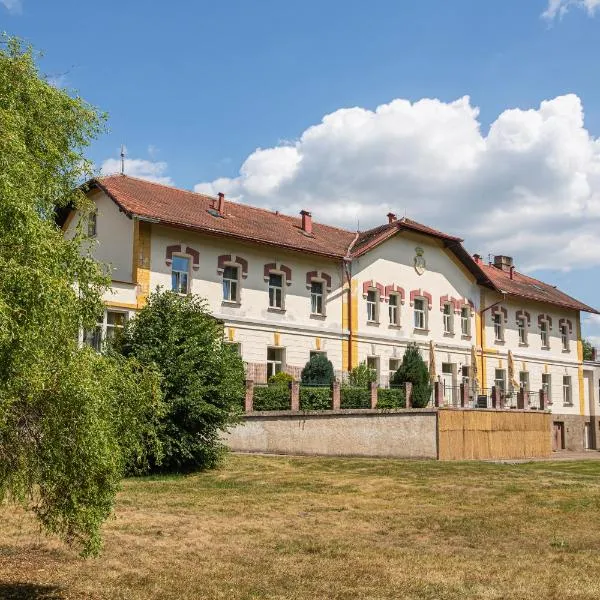 Pension v parku Český Šternberk, hotel a Český Šternberk