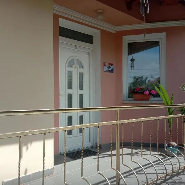 Négy Évszak Vendégház, hotel in Lukácsháza