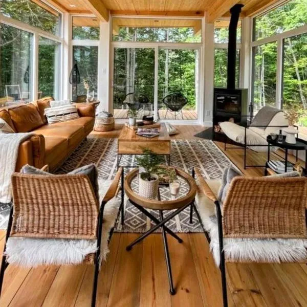 trähus tremblant, hotel v destinaci La Conception