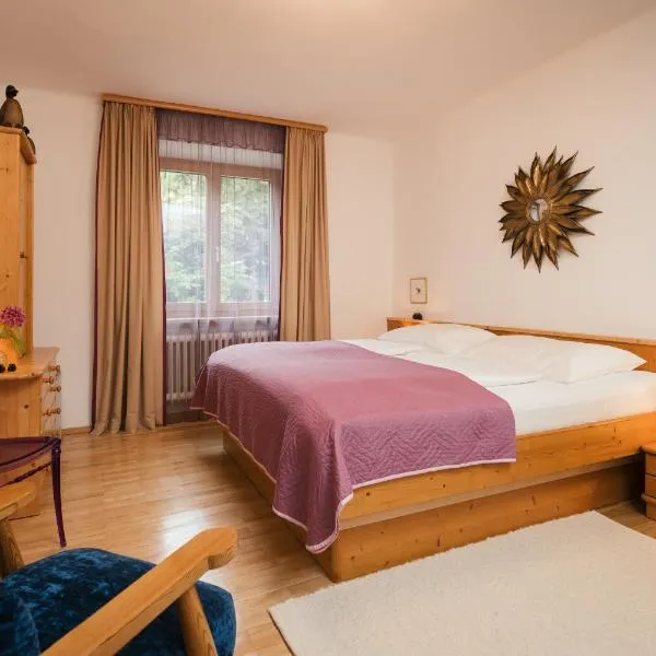 Villa Marwa - eine Ruheoase im Grünen, hotel v destinaci Innsbruck