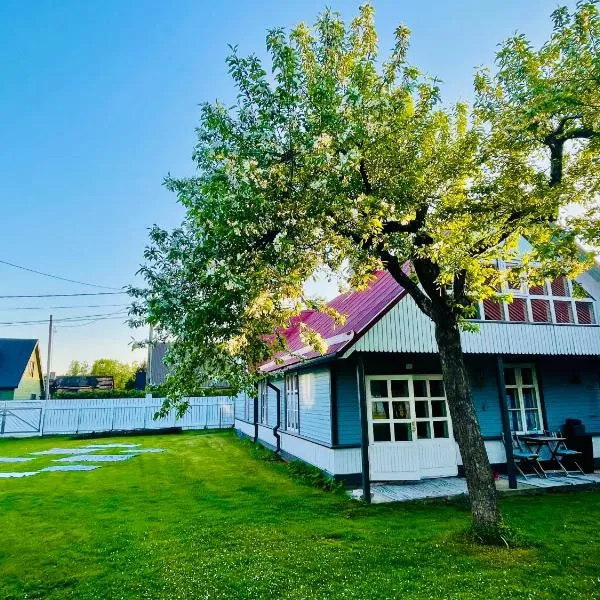 Villa Blue Heaven Pärnu, khách sạn ở Uulu