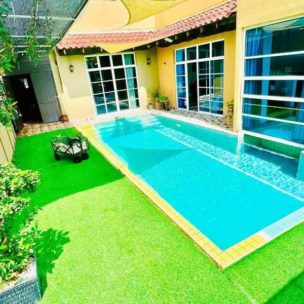 Batu Pahat Santalia Pool Villa 4BR 1k4Q 12~16px, khách sạn ở Batu Pahat