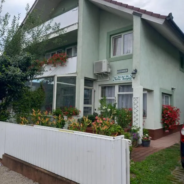 Valéria Vendégház Hévíz, hotel v destinaci Hévíz