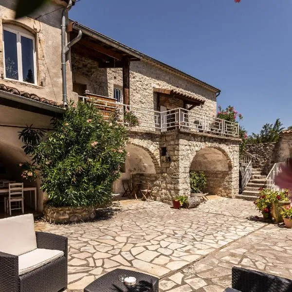 chambres d'hôtes "les Monteils", ξενοδοχείο σε Grospierres