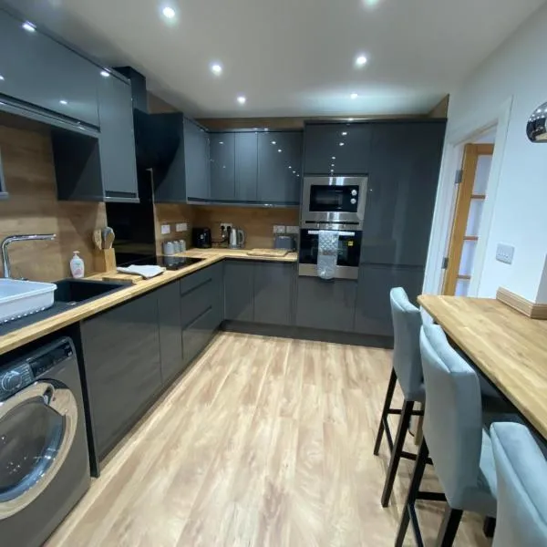 51 Innes Street Apartment, hotel v destinaci Inverness