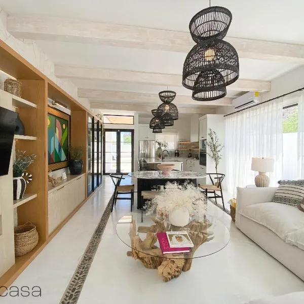 House with Pool in Sector Bahia, Close to the Beach - Casa Amalia, hotel v destinaci San Carlos