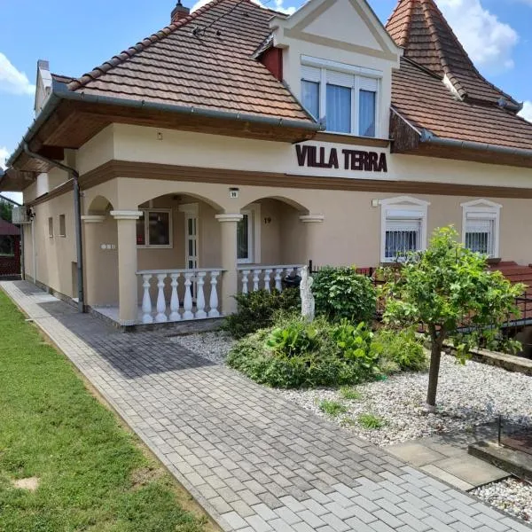 Villa Terra, hotel in Hévíz