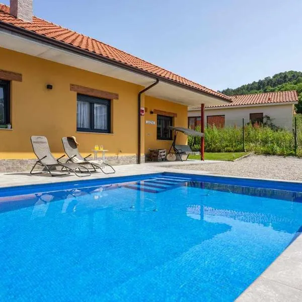 Casa Rural en Lucena, готель у місті Arboleya