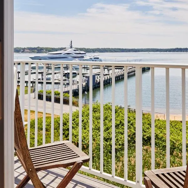 The Harbor Front Inn, hotel in Southold