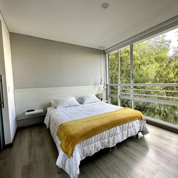 Exclusivo Apartamento en Panoramika Laureles Rodeado de Naturaleza, hotel in Armenia
