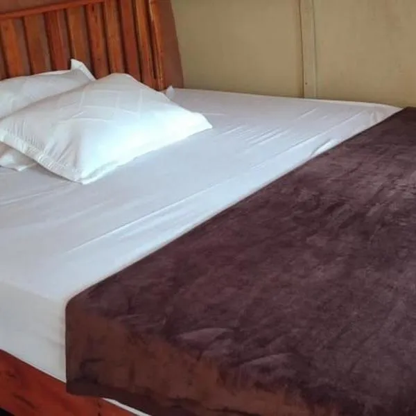 Penginapan puncak Dua Mitra RedDoorz, hotel v destinaci Berastagi