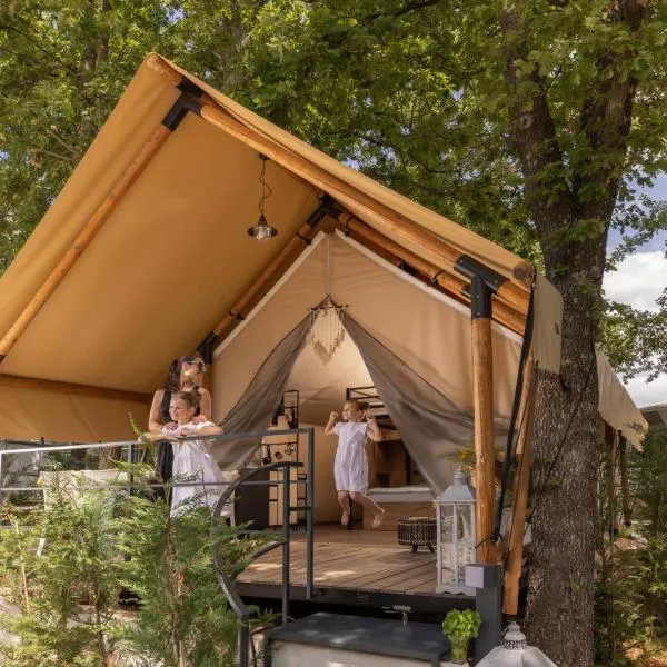 Polidor Glamping Resort、ポレッチのホテル