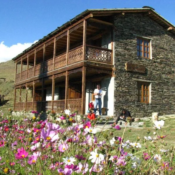 Guest House Shina, hotell i Tusheti