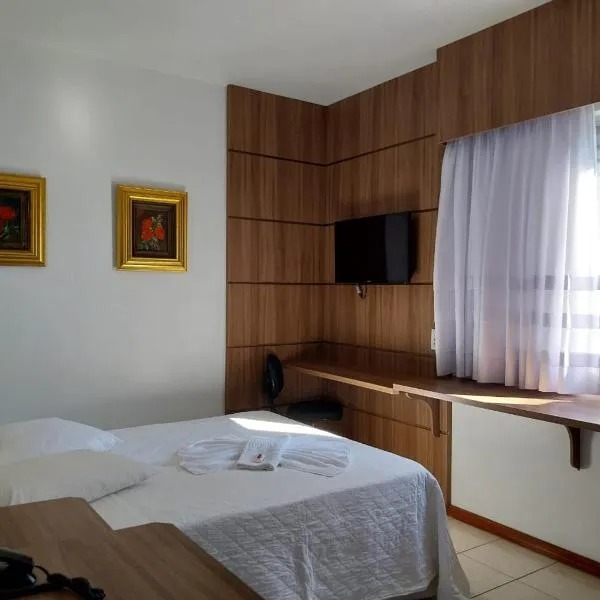 Colle Tourist Hotel LUXO, hotel in Criciúma