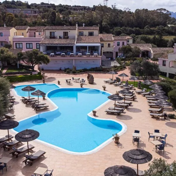 Hotel Airone – hotel w mieście Baja Sardinia