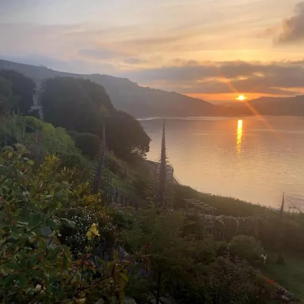 Lyme Clifftop Hideaway, hotell i Lyme Regis