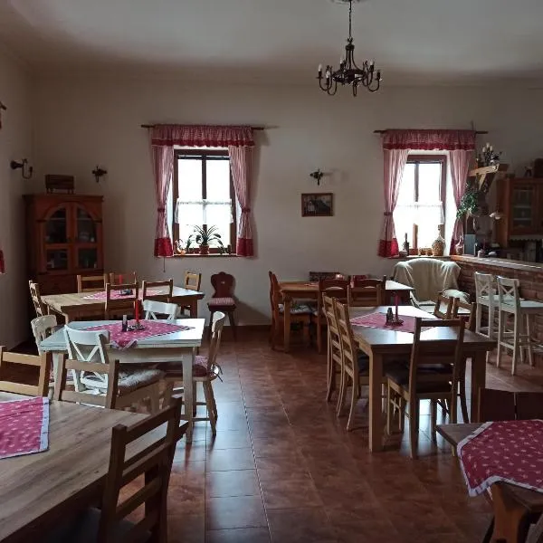 Hospůdka Na Trucovně, hotel v destinaci Divišov