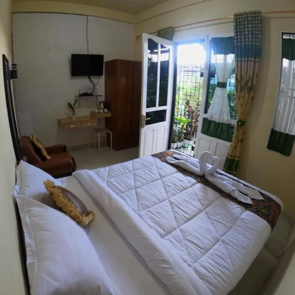 Homestay dan Cafe BungaSonsang, hotel u gradu Gadut