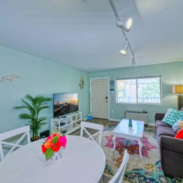 Trendy 1BD Balcony Pool Small fam or couples stay, hotel v destinaci Ocean City