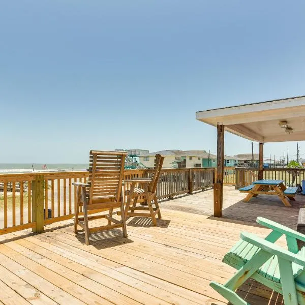 Oceanfront Deck: Surfside Beach Vacation Rental!, hotel in Freeport
