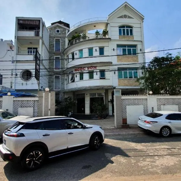 Ngoc Son Hotel, hotel in Bien Hoa
