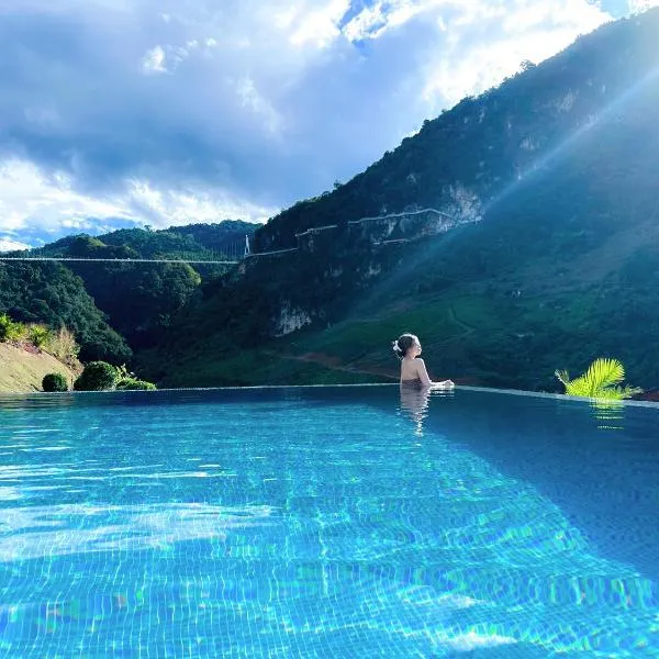 Mộc Châu Island - Lune Camping, hotel v destinaci Moc Chau