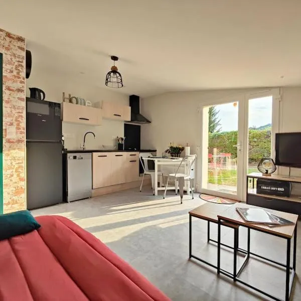 Appartement moderne en rez de jardin - La Cascade, hotel em Lettret