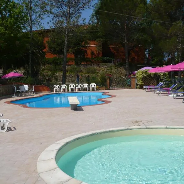 Hotel Il Poggetto – hotel w mieście Castellina Marittima